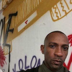 Meet your Posher, Carlos